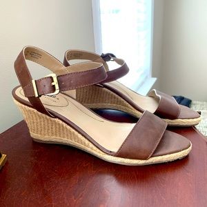 Life Stride Sandals
